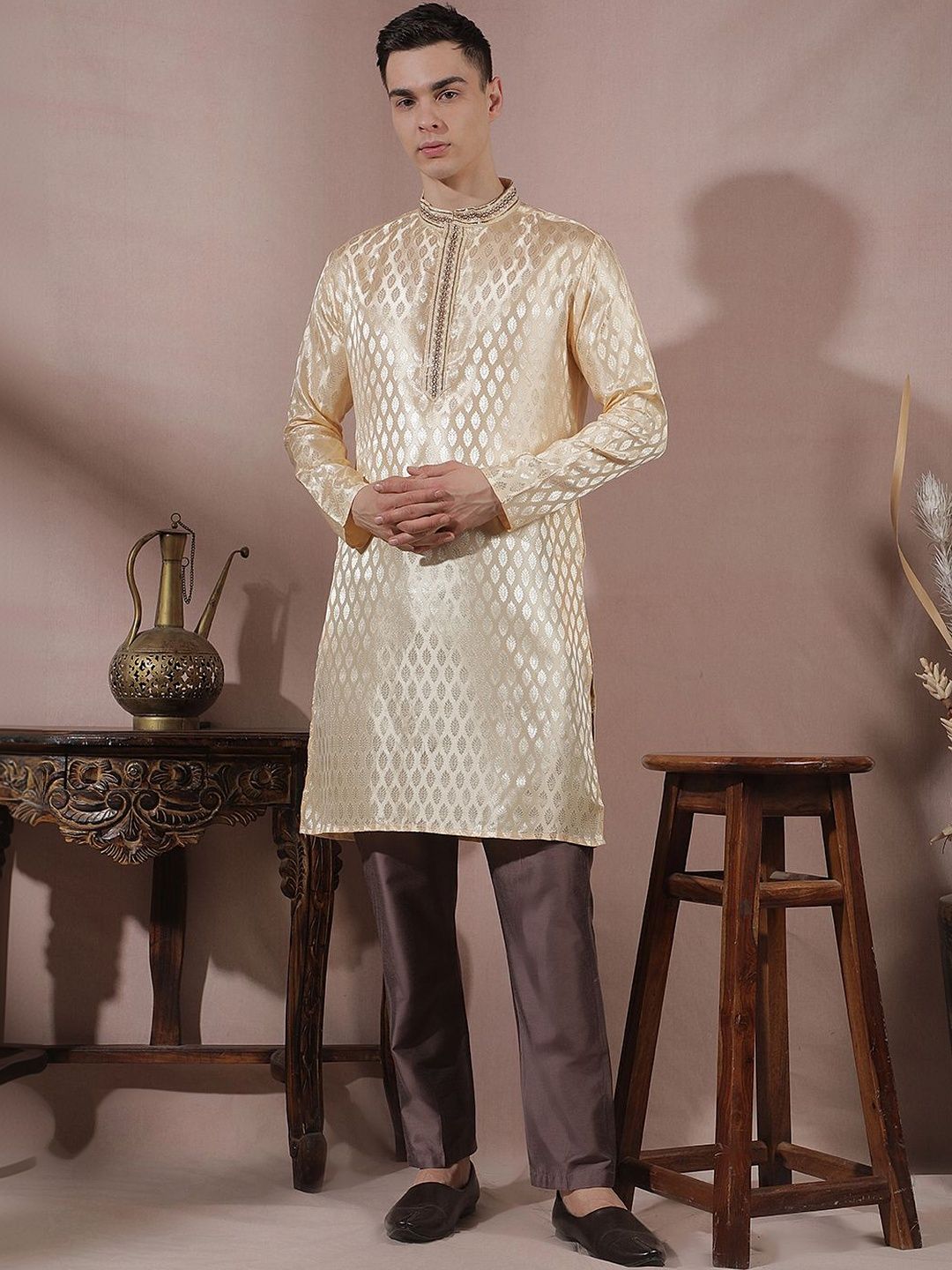 Men Regular Thread Work Kurta with Pyjamas