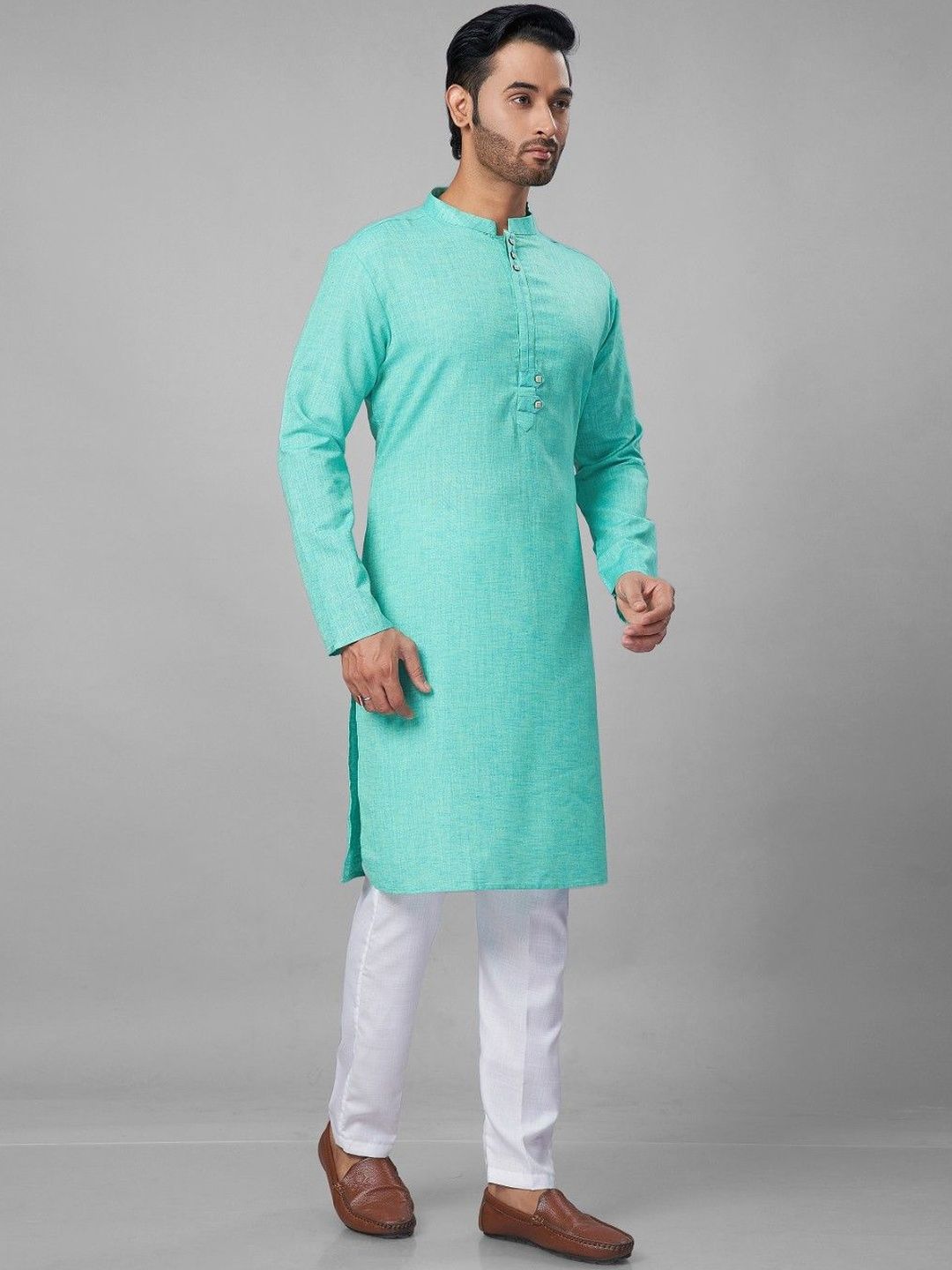 Men Regular Kurta with Pyjamas