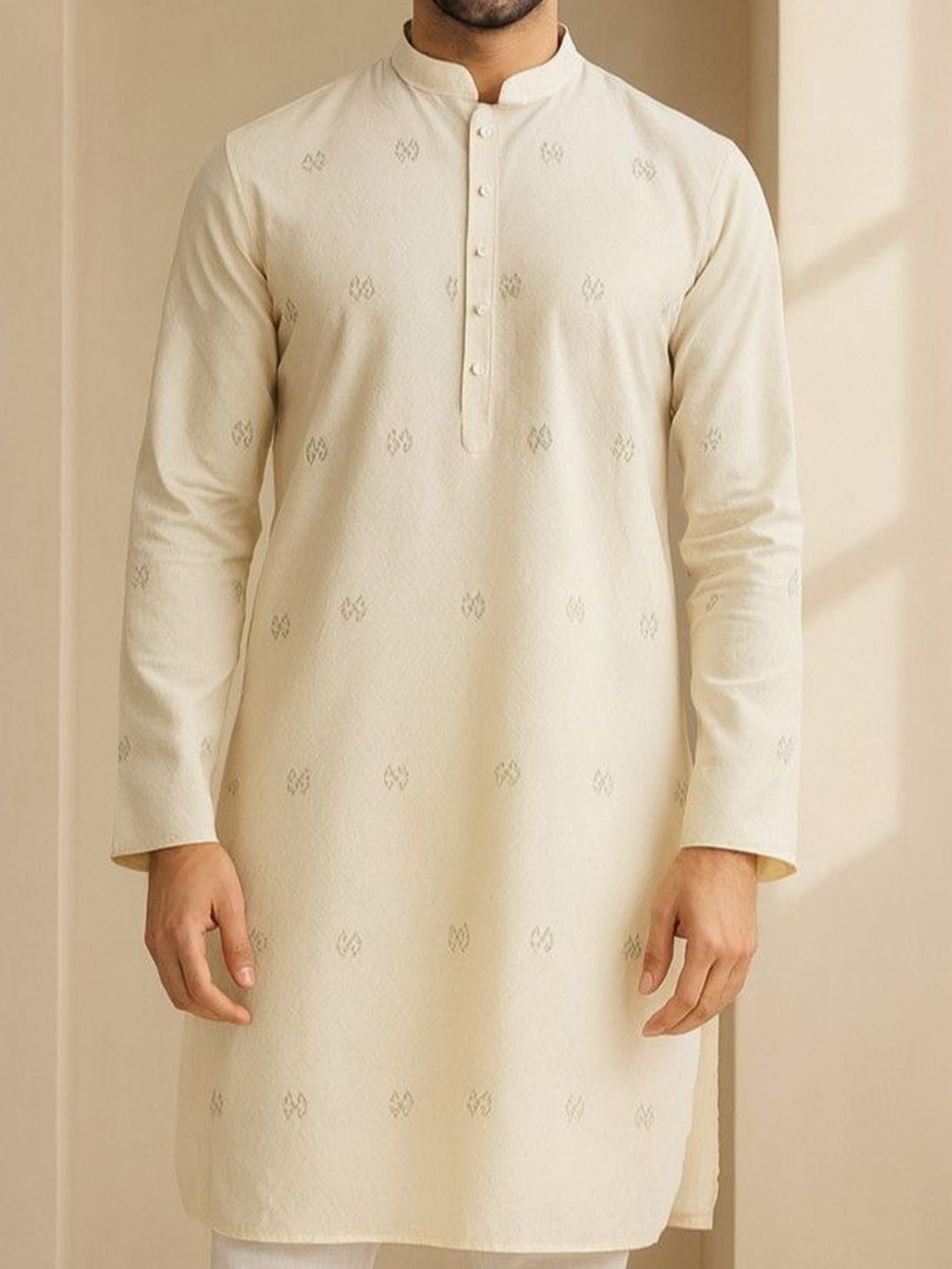 Geometric Embroidered Mandarin Collar Thread Work Straight Kurta