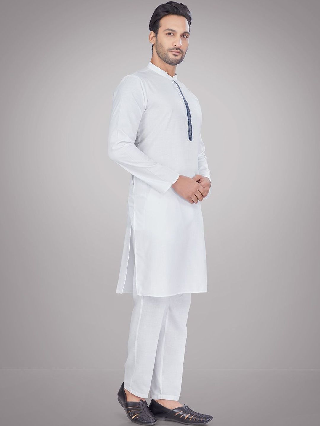 Men Regular Thread Work Kurta with Pyjamas