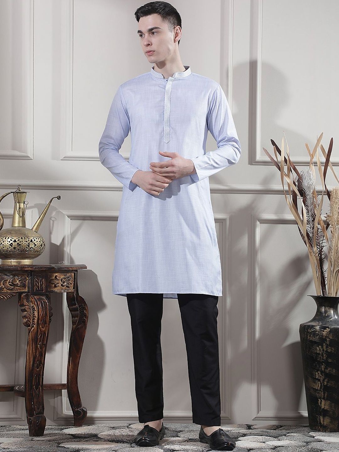 Men Regular Thread Work Kurta with Trousers