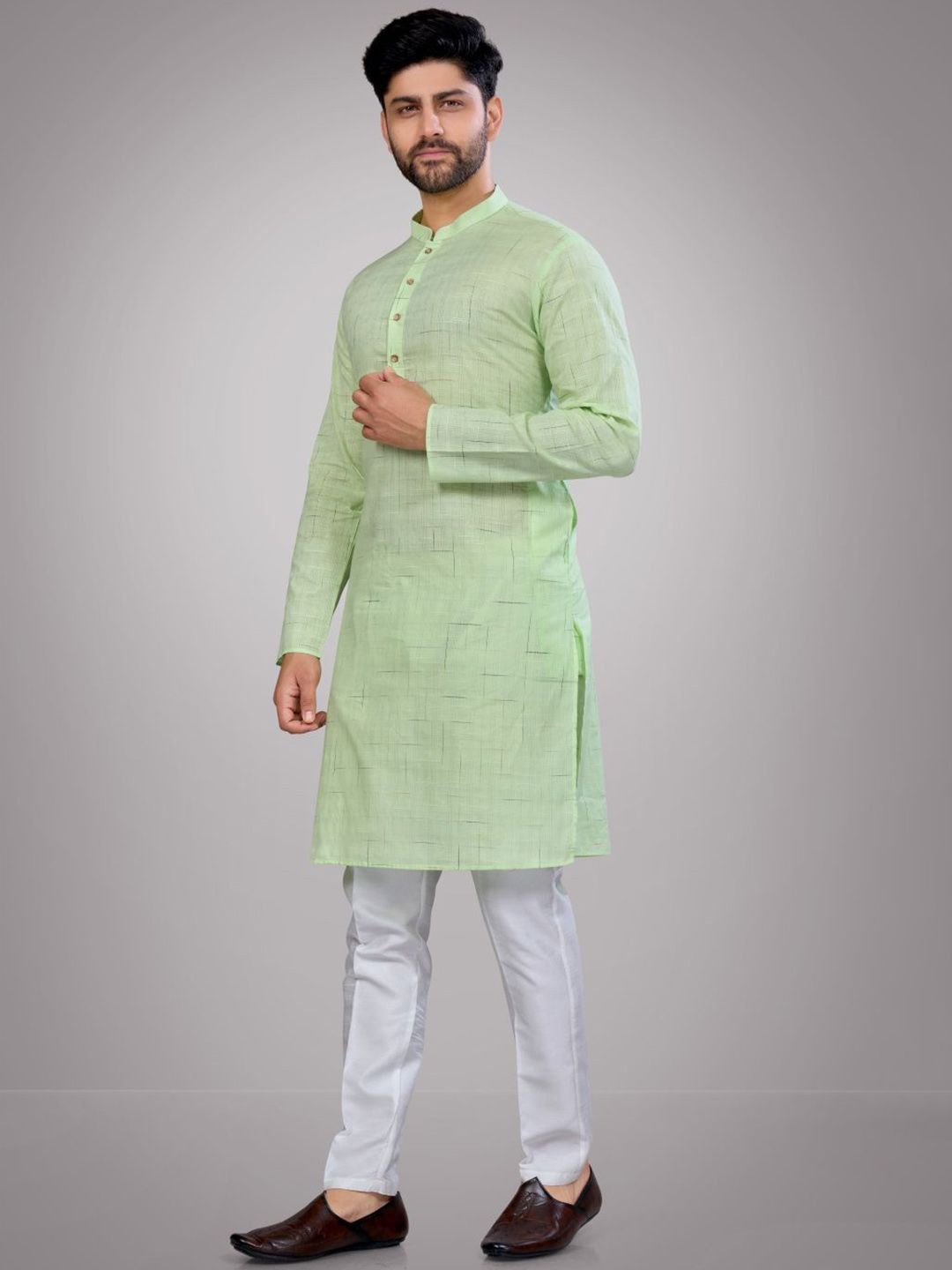 Self Design Straight Kurta & Pyjamas