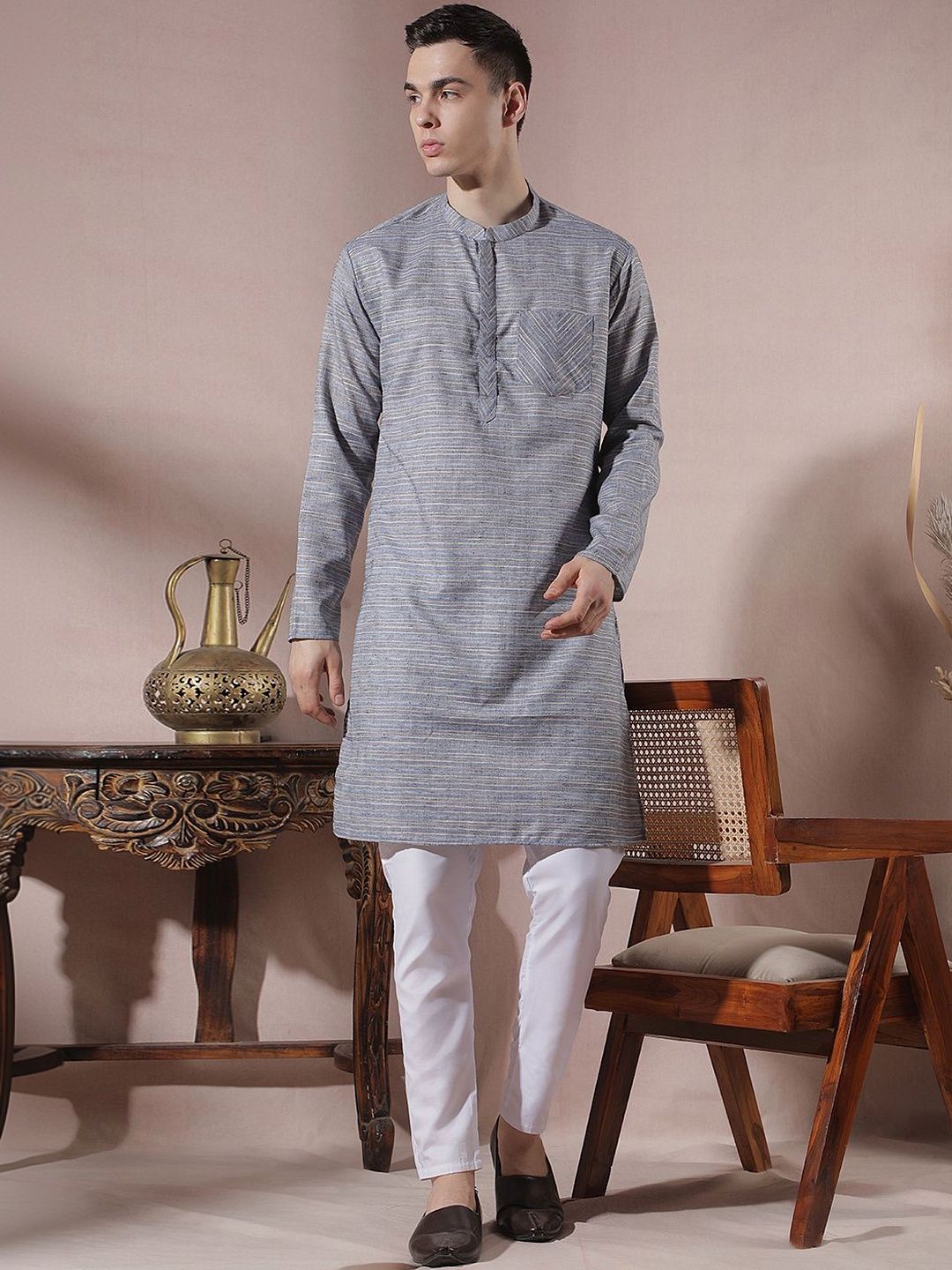 Men Regular Kurta with Pyjamas