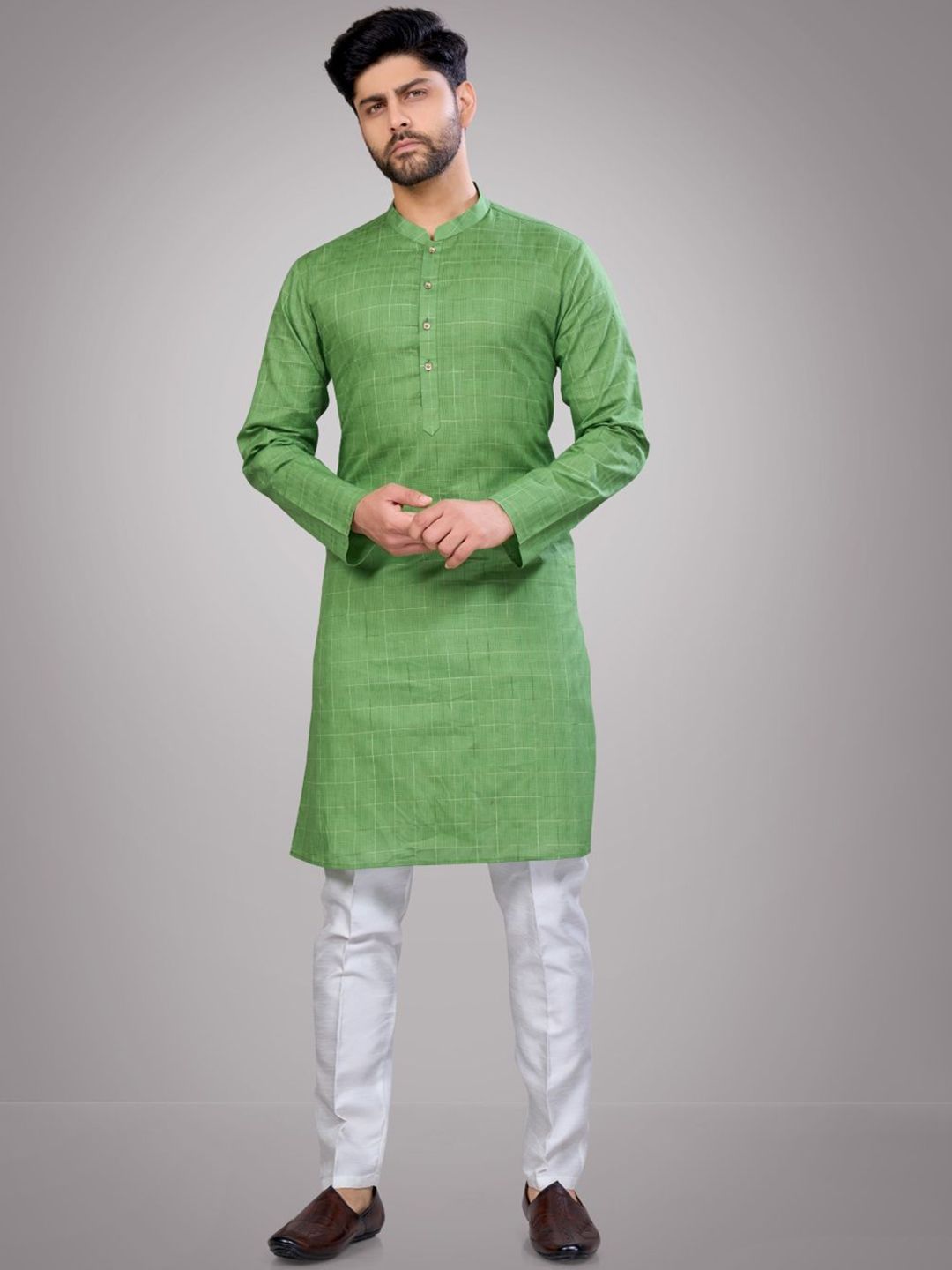 Men Checked Kurta with Trousers