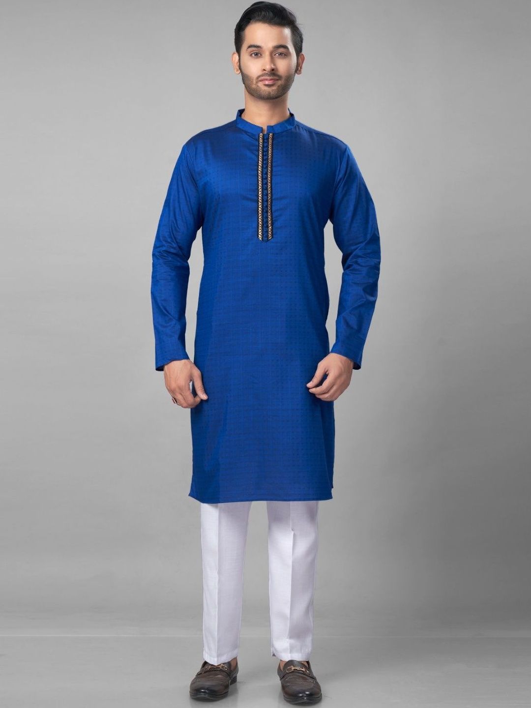 Men Regular Kurta with Pyjamas