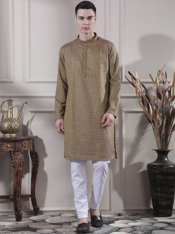Men Regular Thread Work Kurta with Churidar