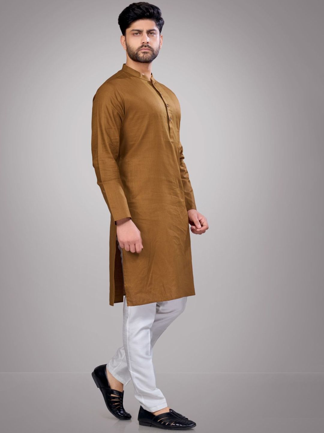 Men Regular Kurta with Pyjamas