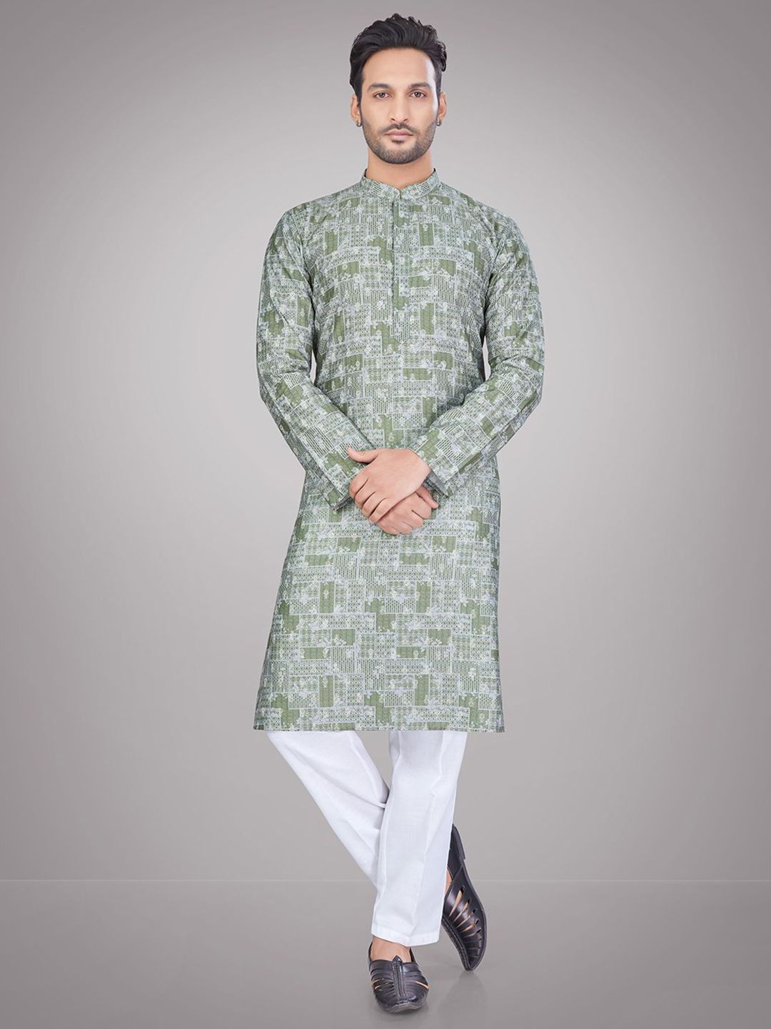 Men Ethnic Motifs Printed Mandarin Collar Kurta