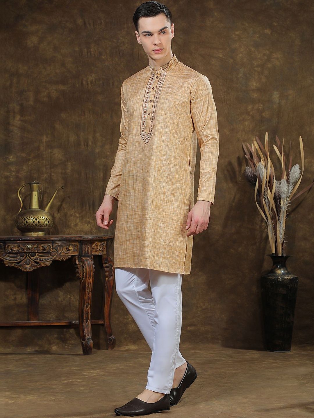 Men Regular Thread Work Kurta with Pyjamas