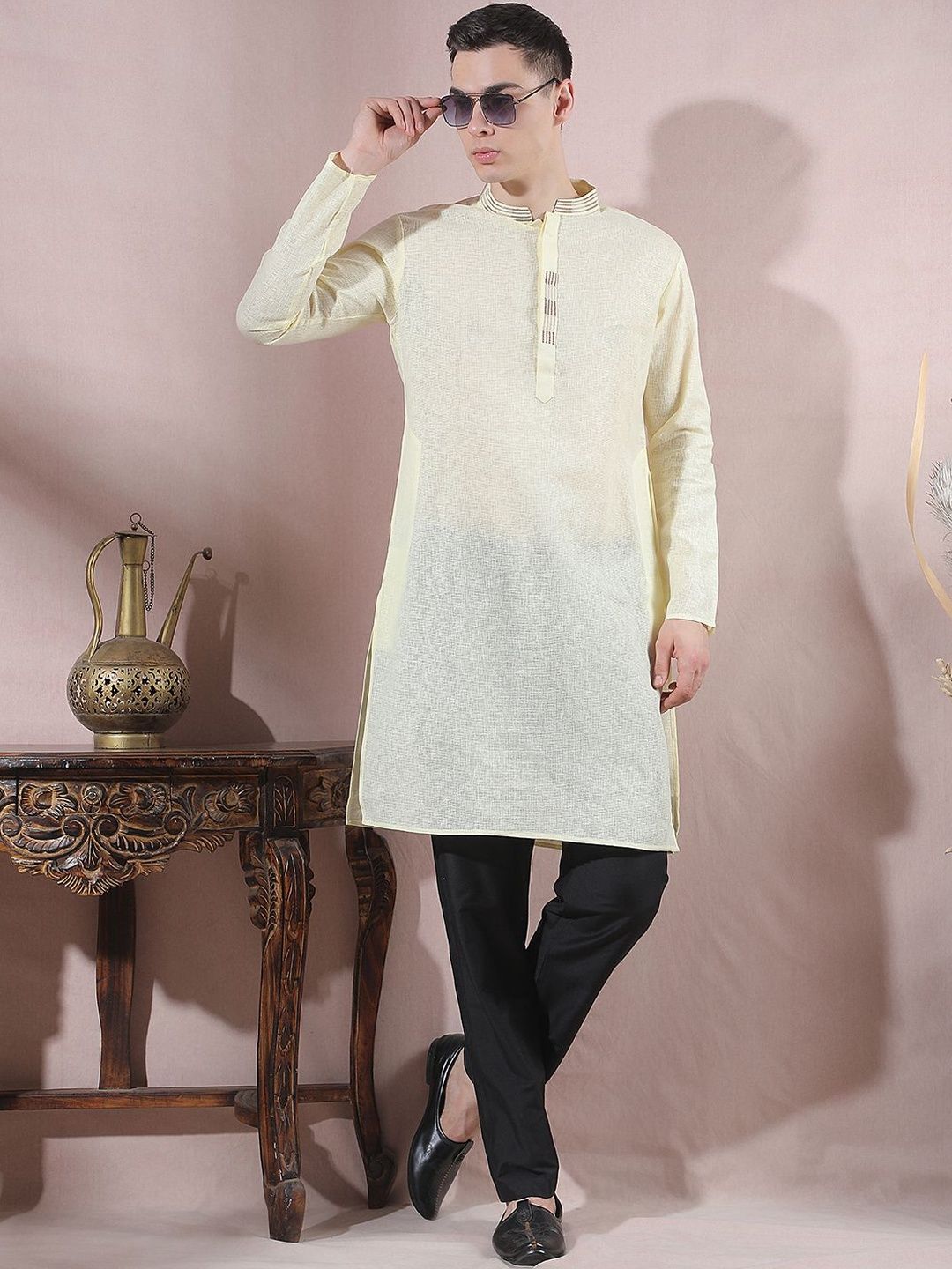 Men Regular Thread Work Kurta with Pyjamas