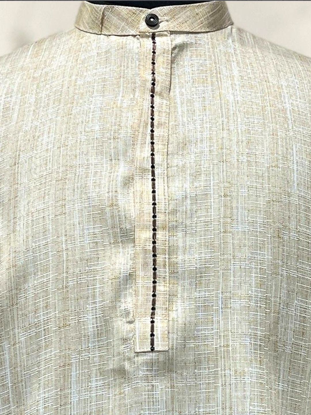 Men Self Design Regular Fit Thread Work Kurta