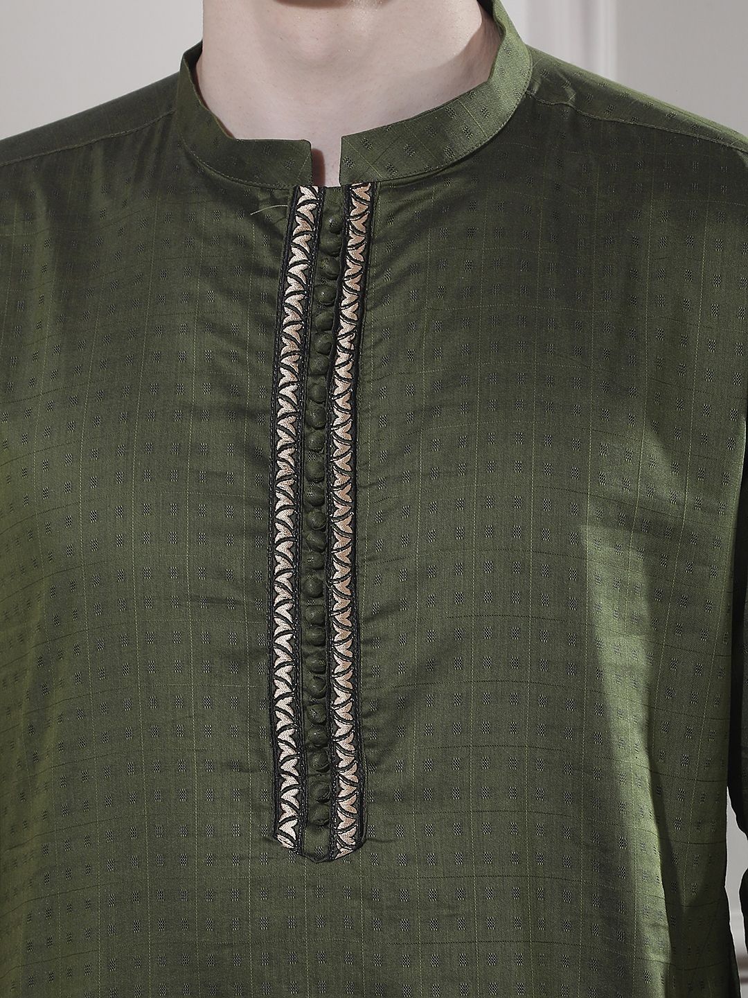 Men Regular Thread Work Kurta with Pyjamas