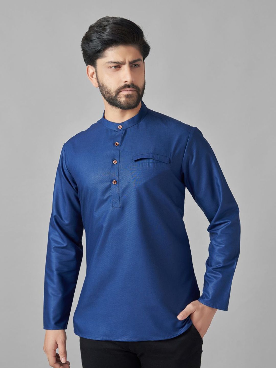 Men Mandarin Collar Thread Work Kurta