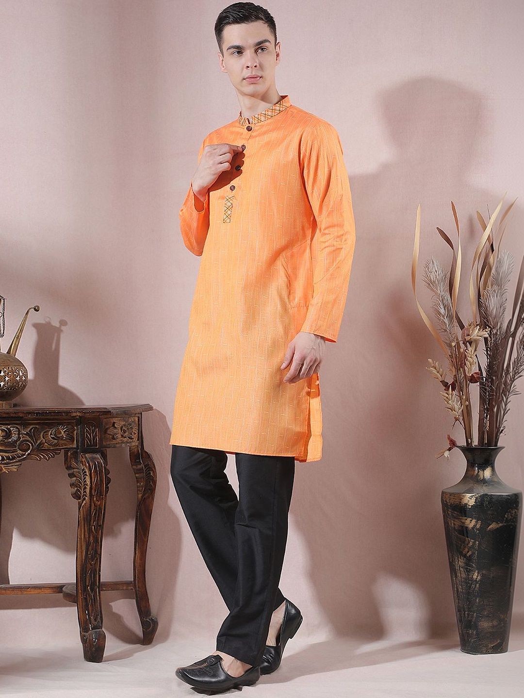 Men Regular Thread Work Kurta with Trousers