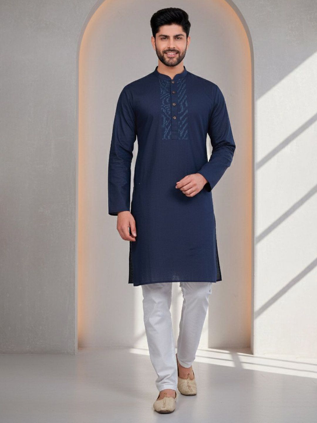 Men Embroidered Thread Work Khadi Kurta