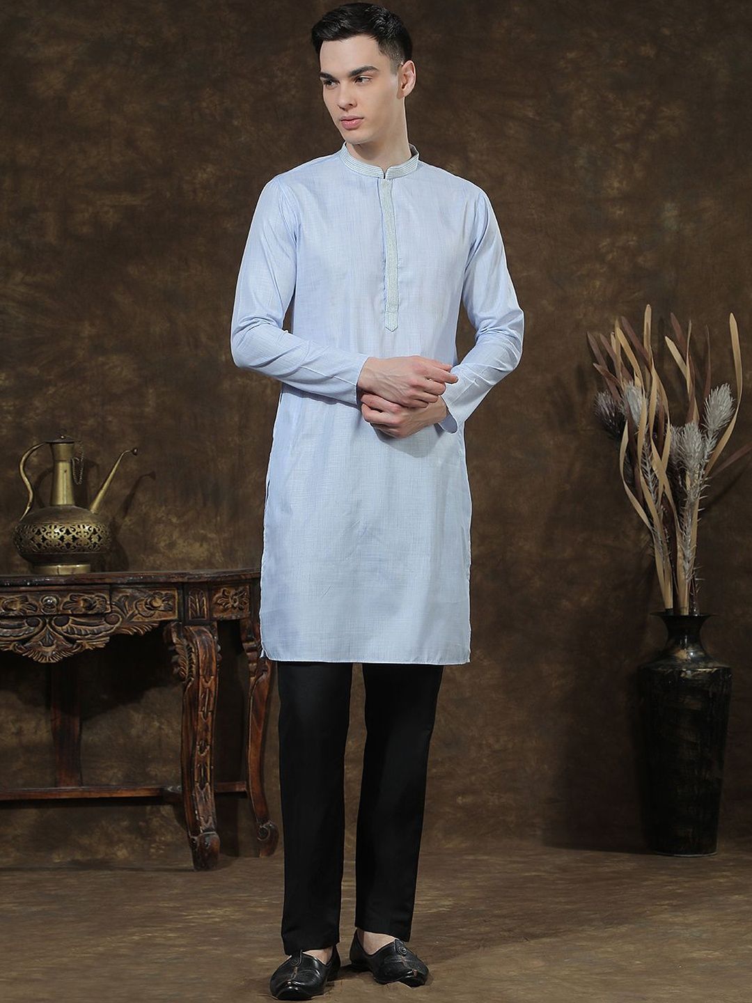 Men Regular Thread Work Kurta with Trousers