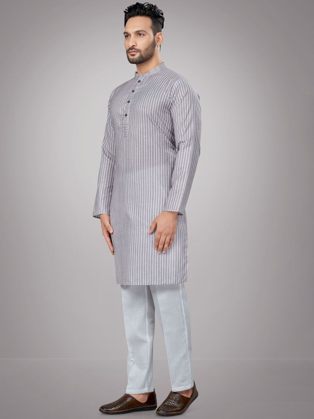 Men Striped Kurta with Pyjamas