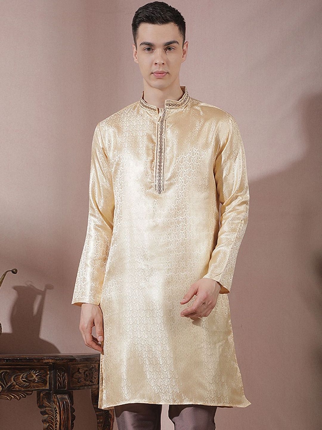 Men Paisley Woven Design Kurta