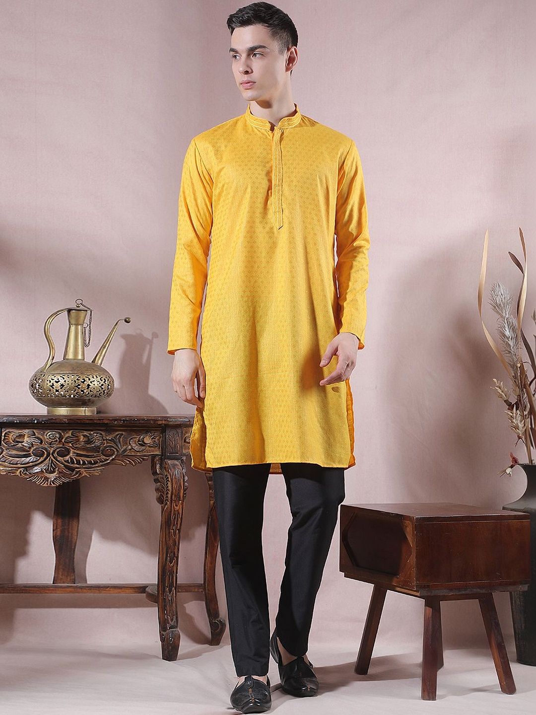 Men Regular Thread Work Kurta with Pyjamas