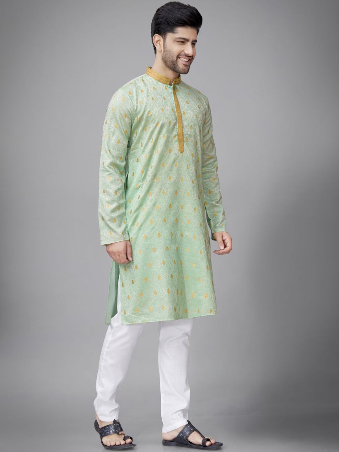 Men Woven Design Kurta with Trousers