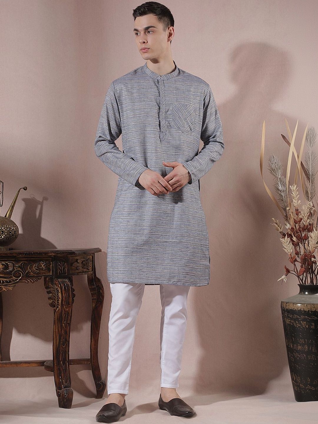 Men Regular Kurta with Pyjamas