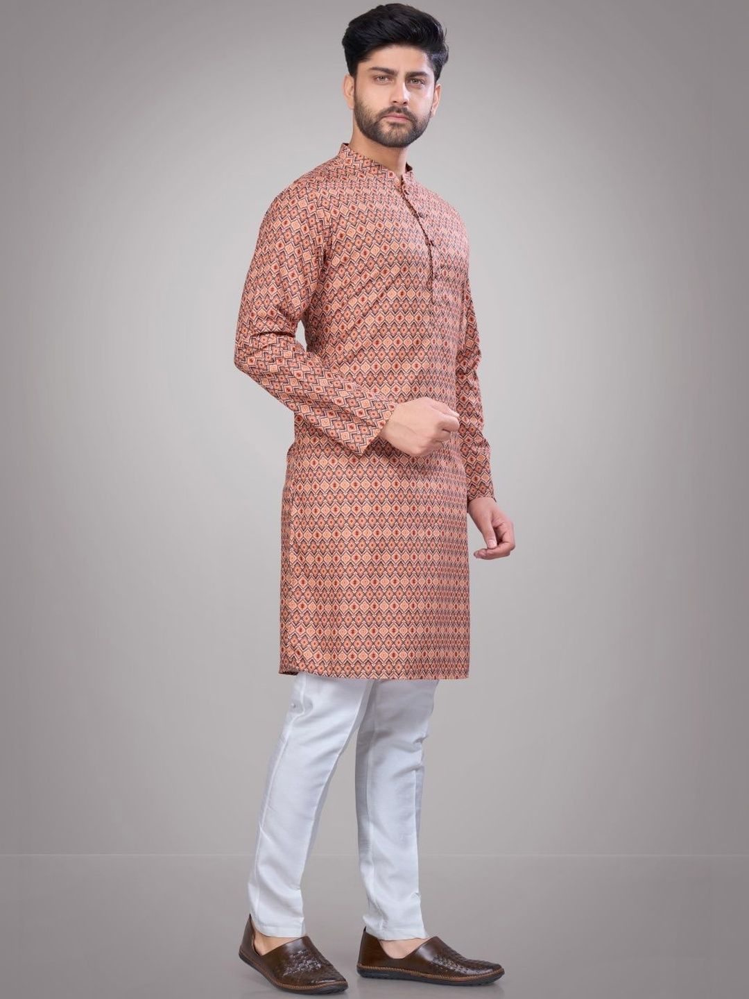 Men Printed Regular Pure Cotton Kurta with Pyjamas