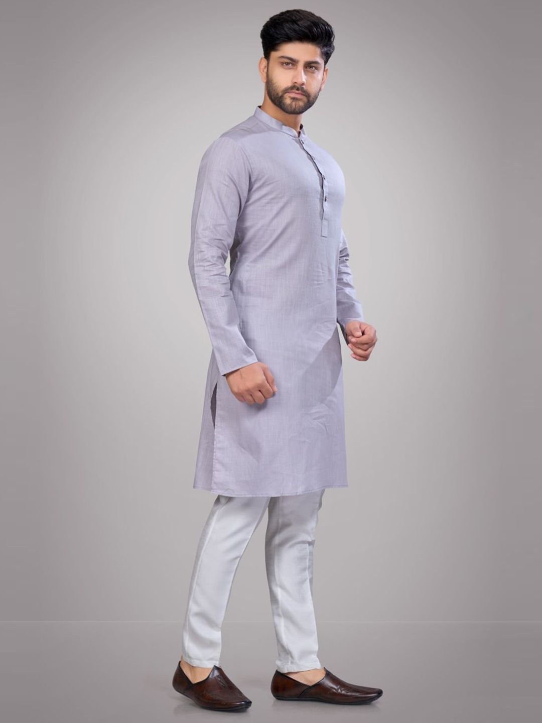 Men Mandarin Collar Kurta