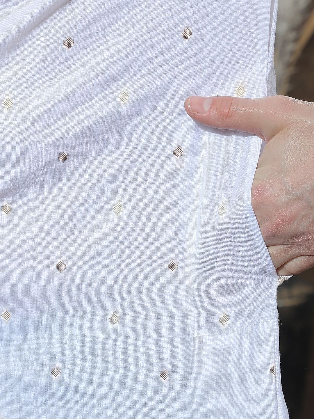 Men Ethnic Motifs Regular Thread Work Kurta with Trousers