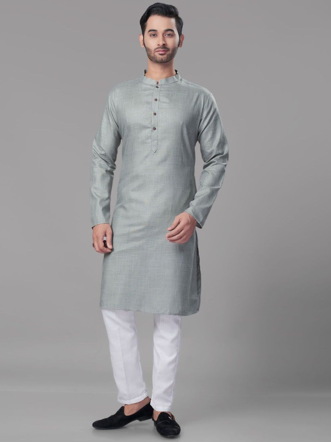 Men Textured Kurta with Pyjamas