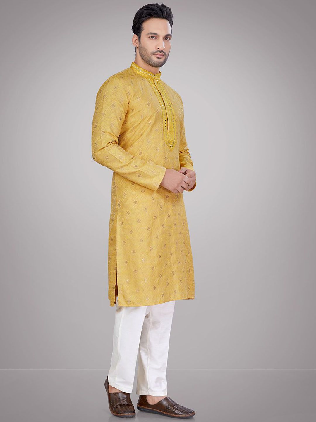 Geometric Embroidered Pure Cotton Mandarin Collar Straight Kurta & Pyjamas