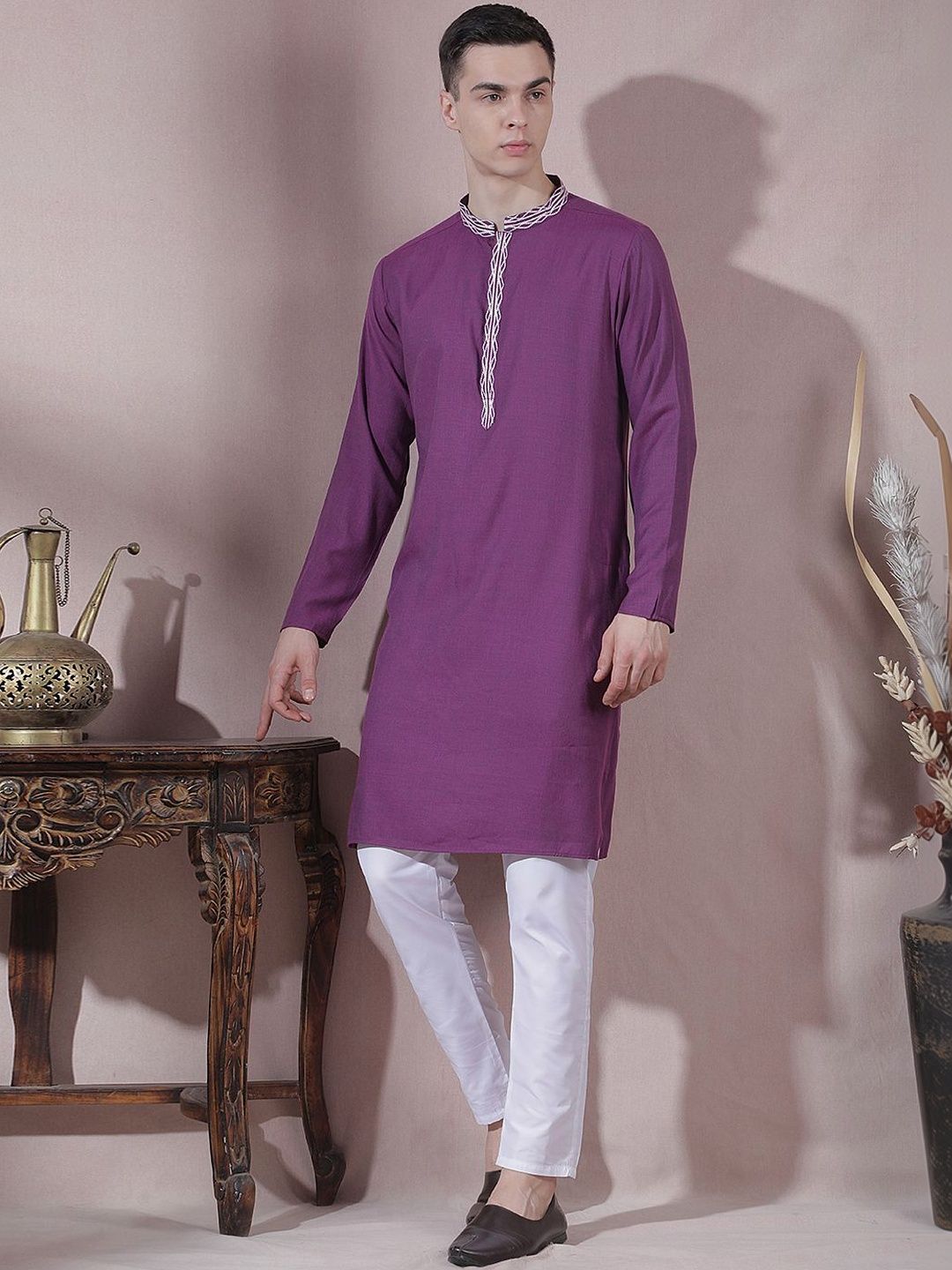 Men Regular Thread Work Kurta with Trousers