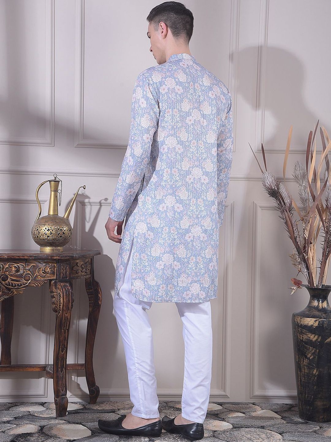 Men Floral Printed Regular Kurta with Pyjamas