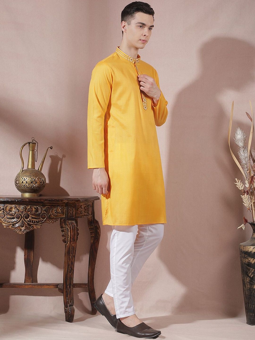 Men Regular Kurta with Churidar