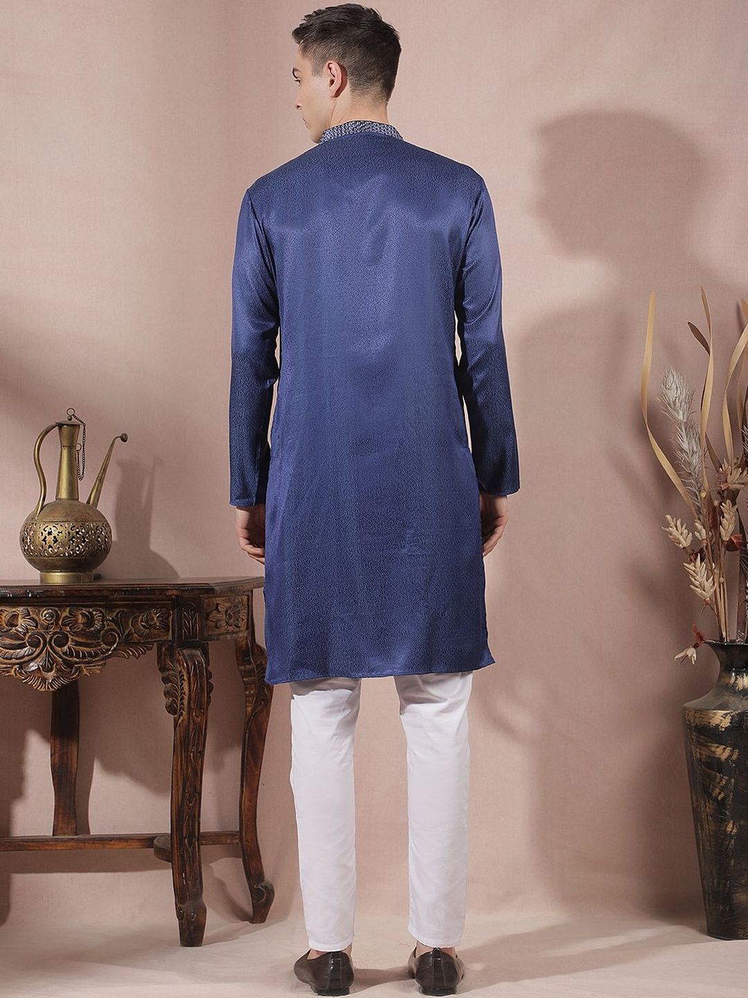 Men Regular Thread Work Kurta with Trousers