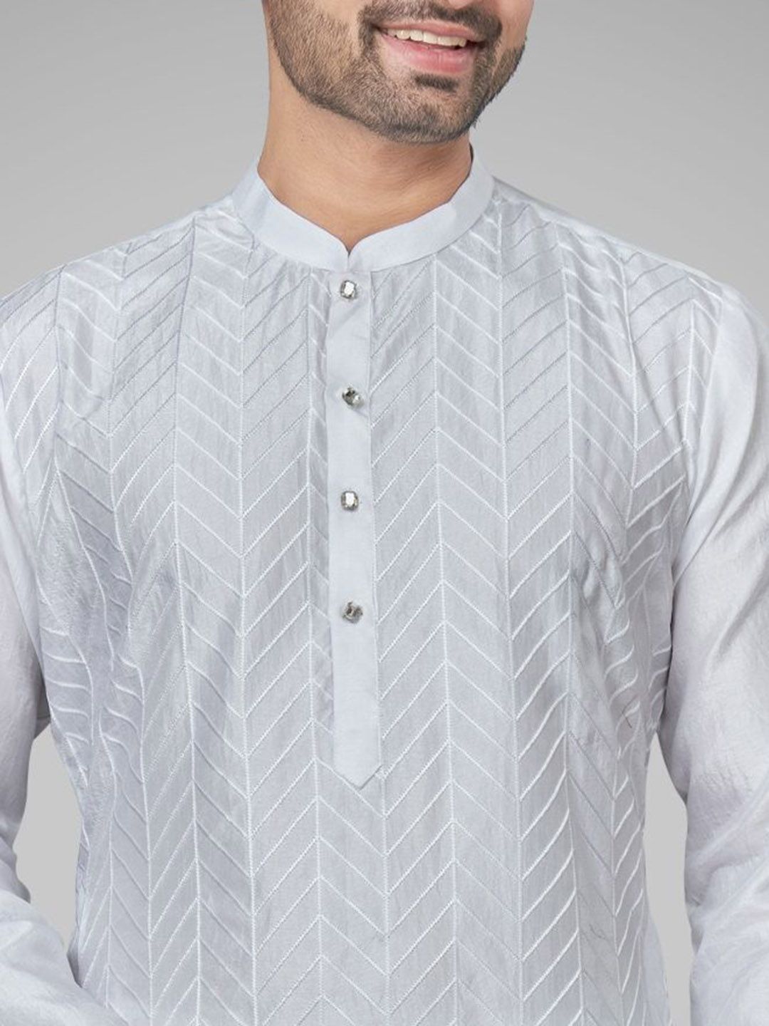 Men Embroidered Mandarin Collar Kurta Set