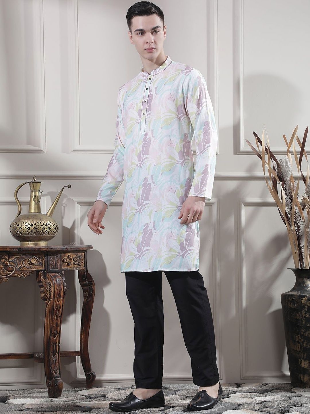 Floral Printed Mandarin Collar Kurta