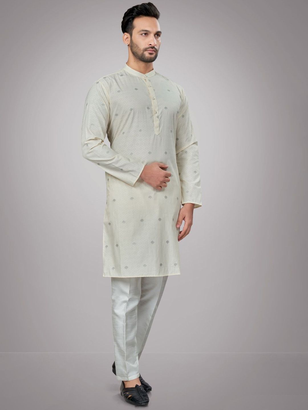 Men Ethnic Motifs Printed Kurta with Pyjamas