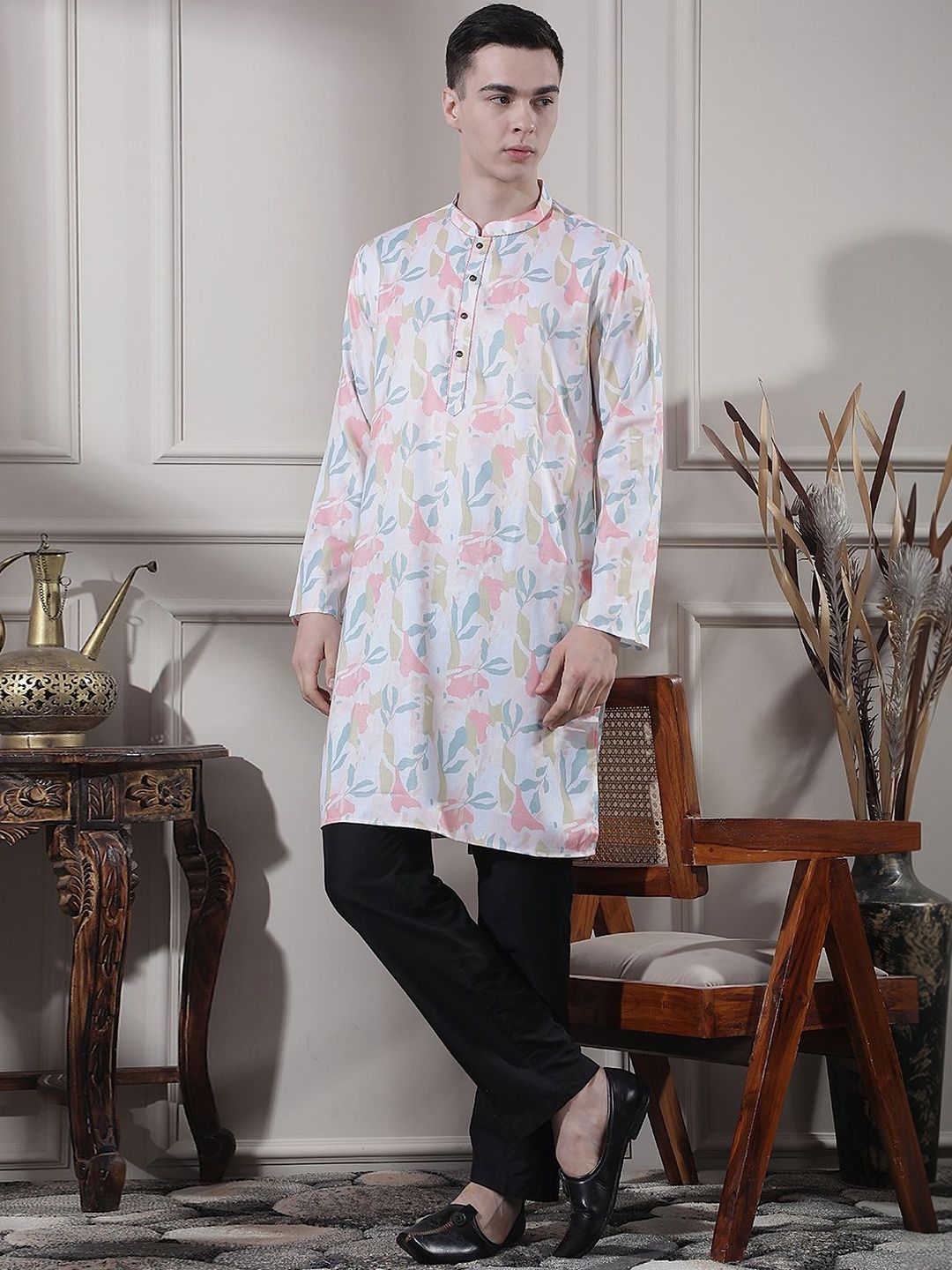 Floral Printed Mandarin Collar Kurta
