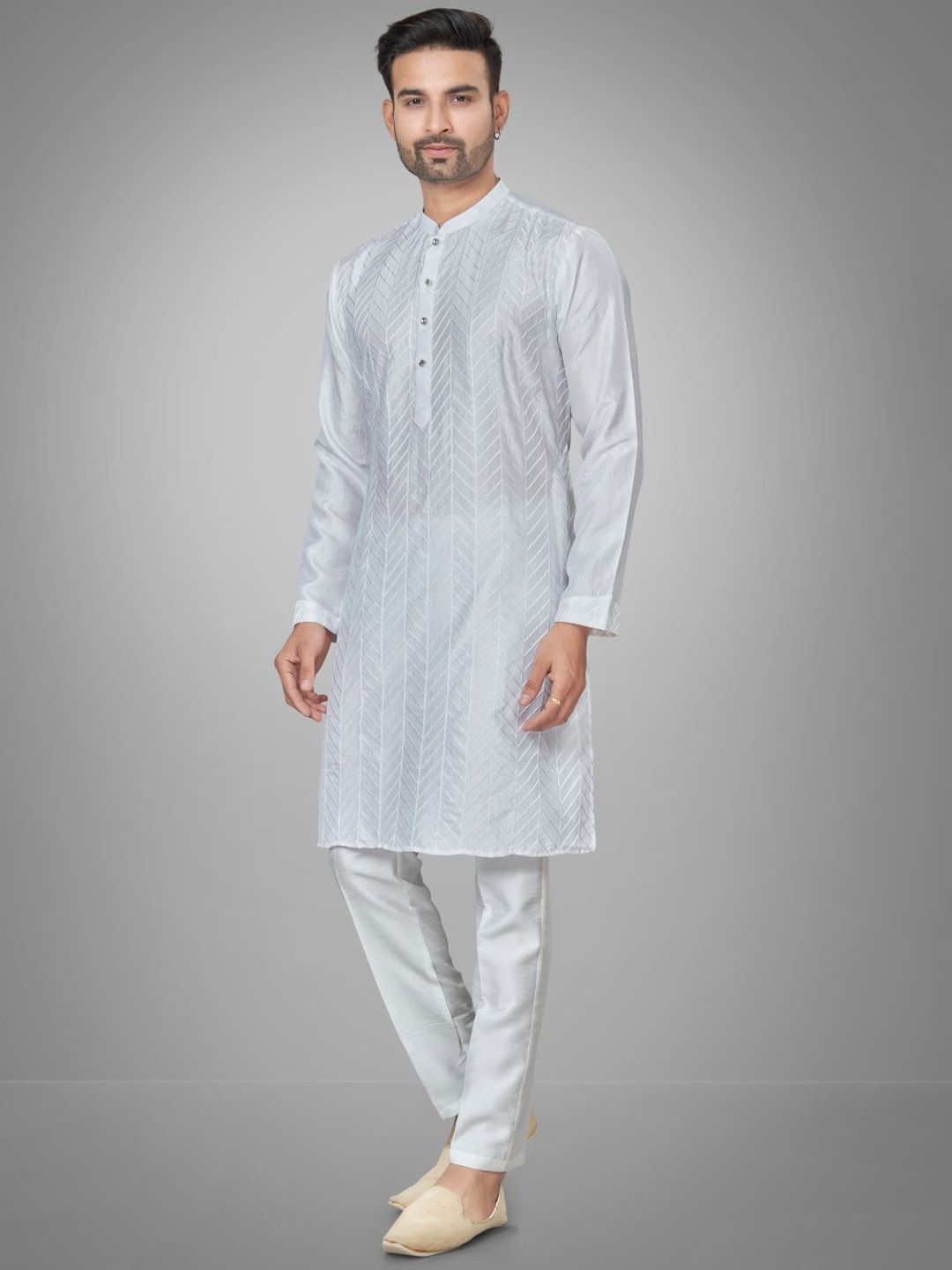 Men Embroidered Mandarin Collar Kurta Set