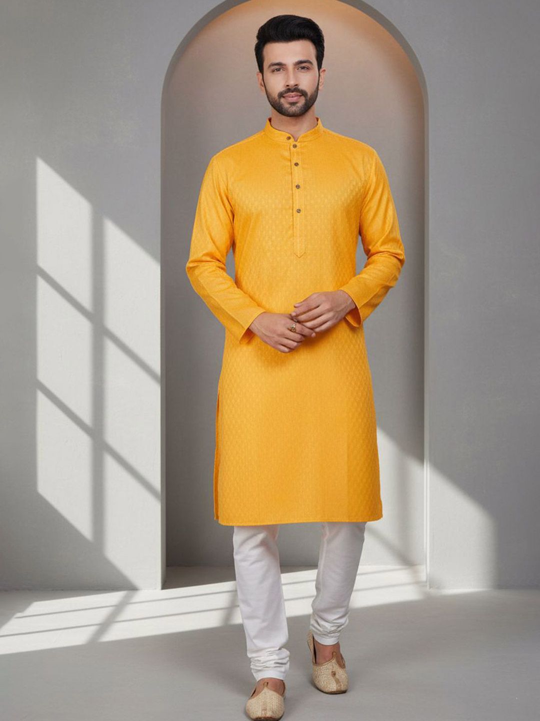 Men Thread Work Kurta