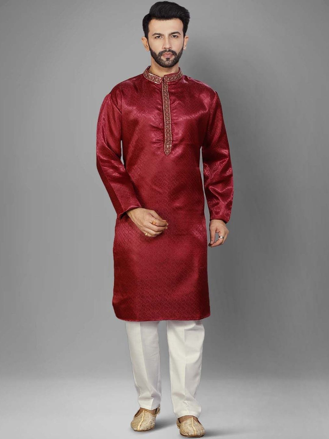 Men Regular Thread Work Kurta with Pyjamas