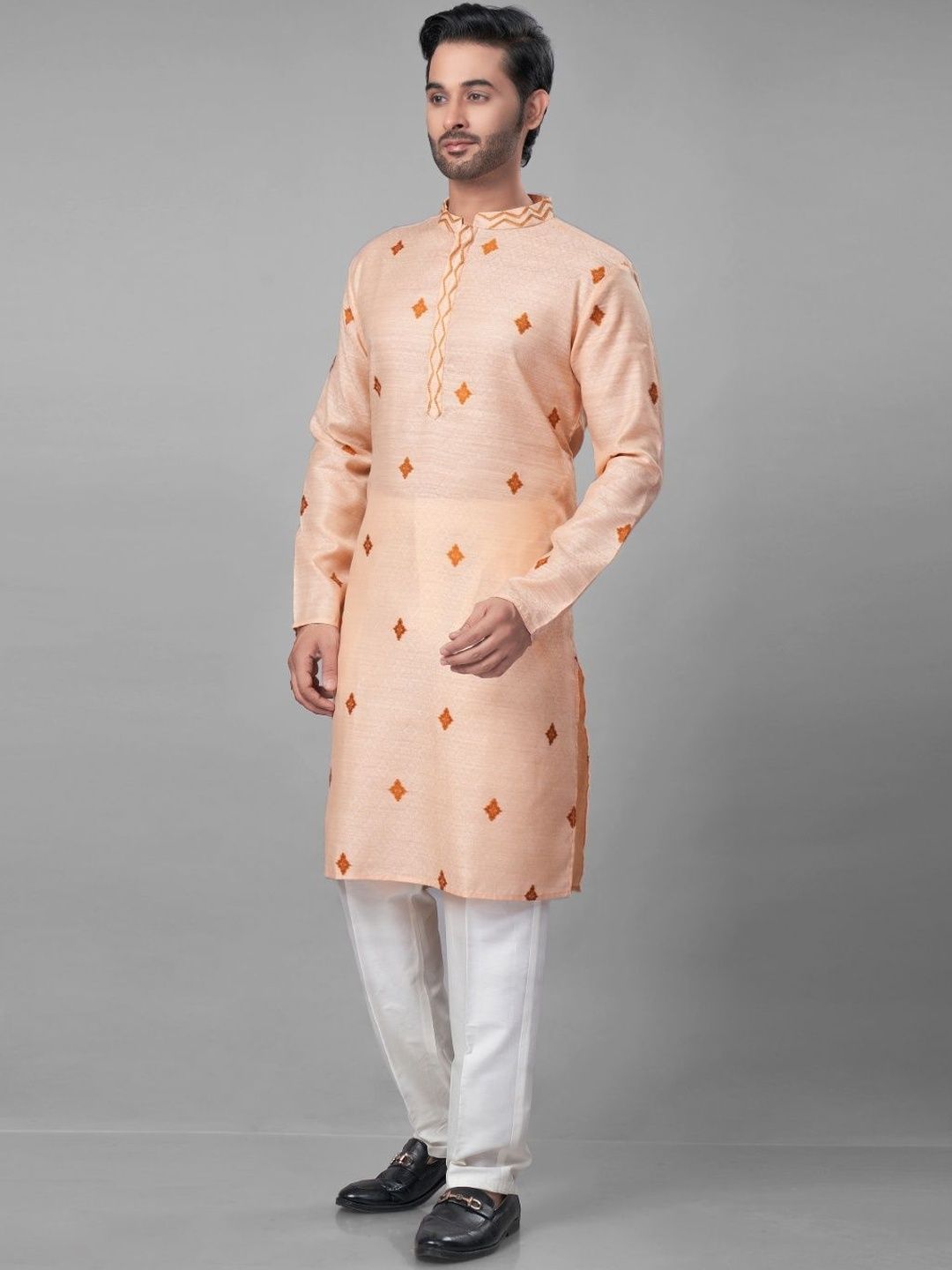 Men Ethnic Motifs Embroidered Regular Thread Work Kurta with Pyjamas