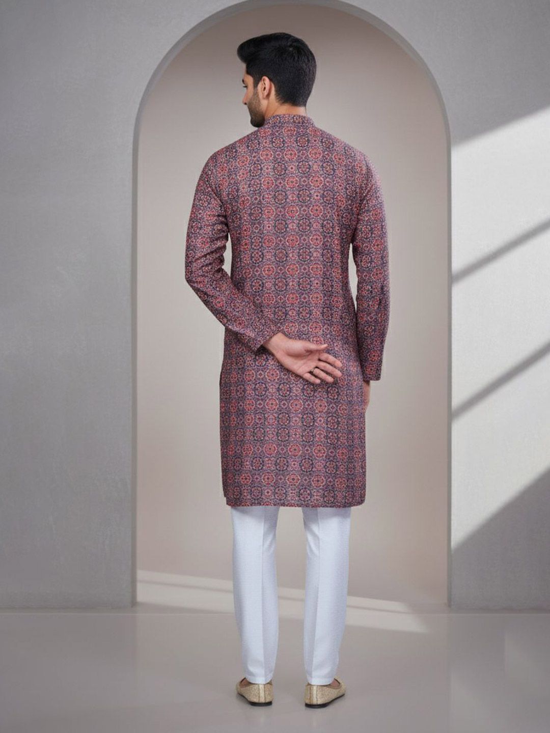 Men Geometric Thread Work Kurta