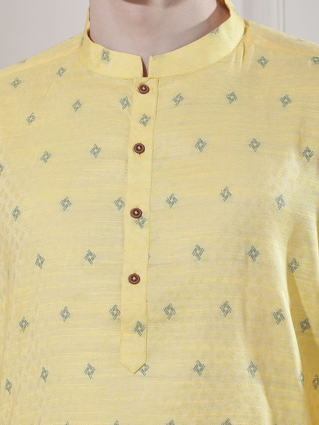 Men Printed Regular Kurta with Pyjamas