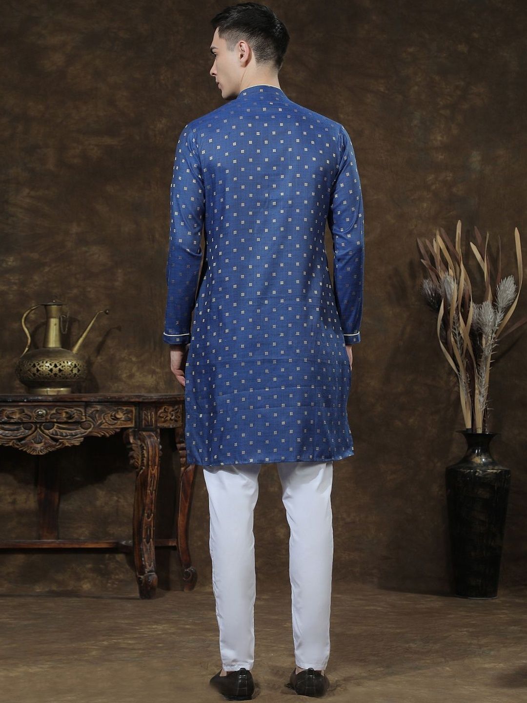 Men Regular Kurta with Pyjamas