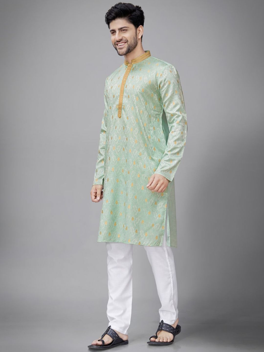 Men Woven Design Kurta with Trousers