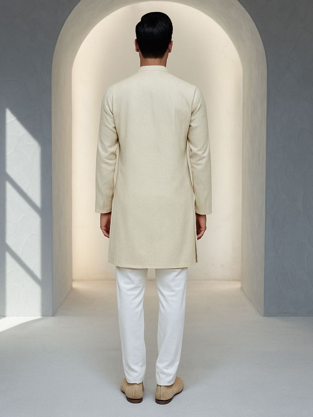 Men Thread Work Mandarin Collar Full Sleeve Straight Kurta