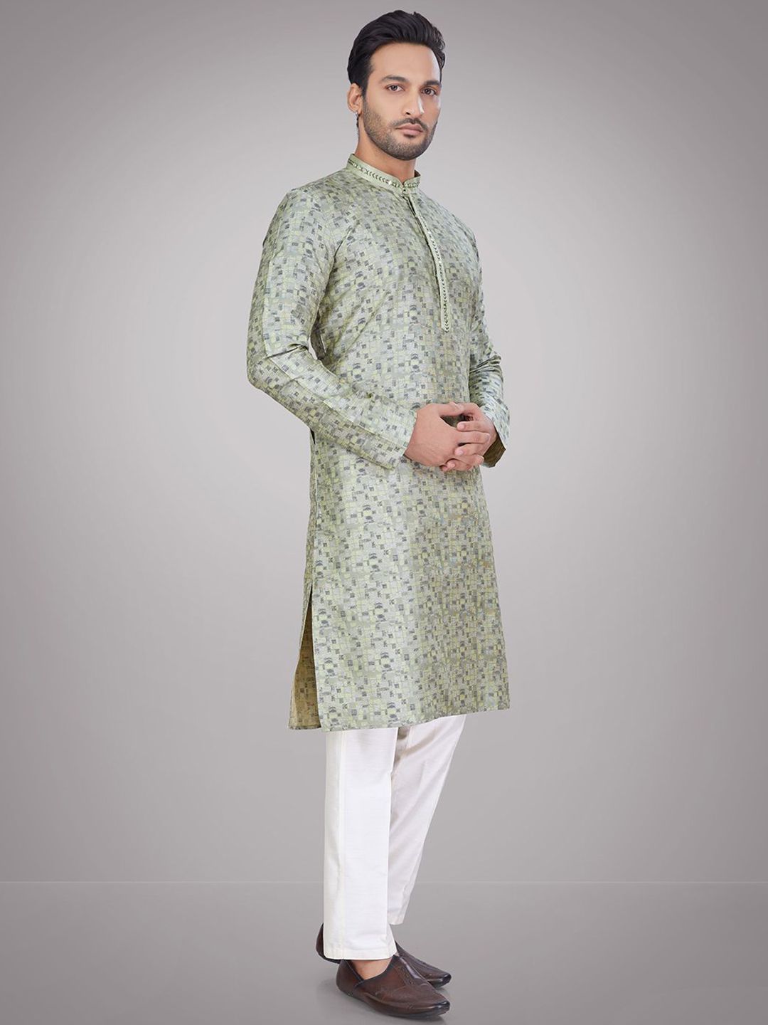 Men Abstract Printed Mandarin Collar Kurta Set
