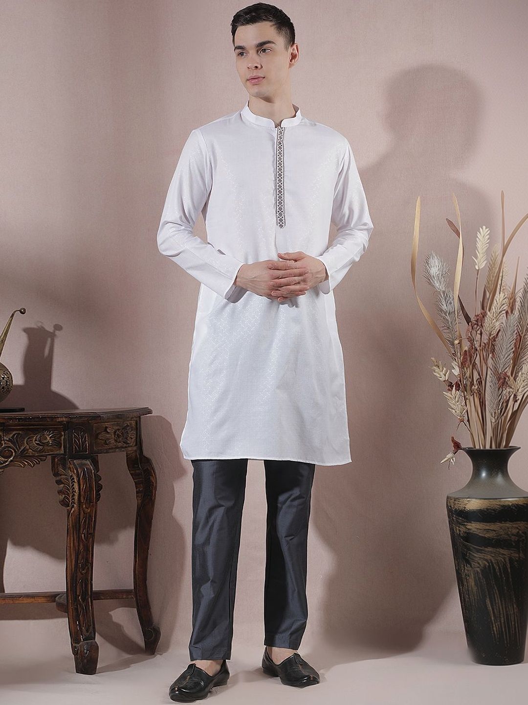 Men Regular Thread Work Kurta with Trousers