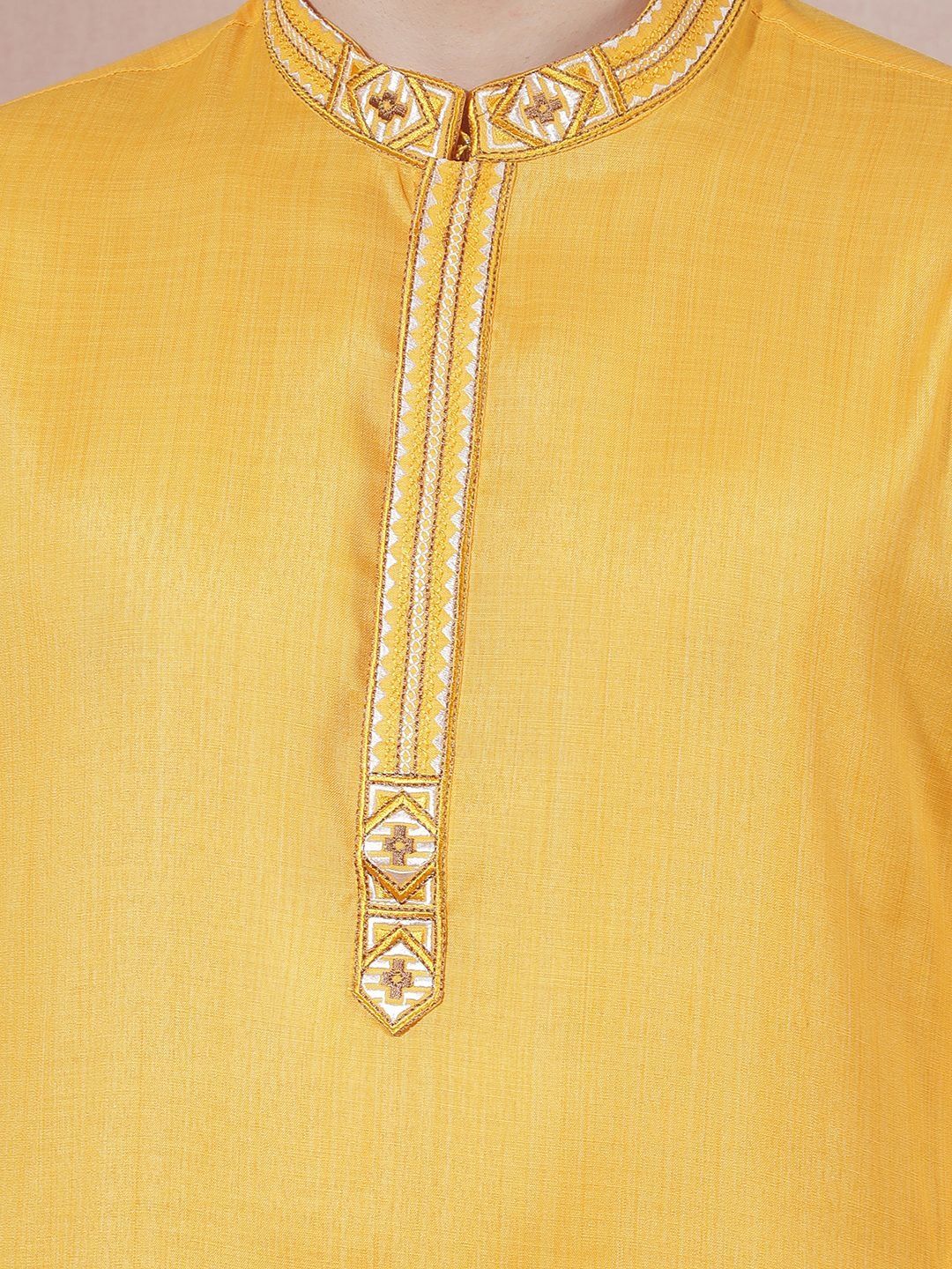 Men Regular Kurta with Churidar